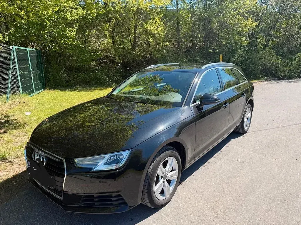 Gebraucht Audi A4 122 PS (89 kW) 2017 Schwarz Kombi