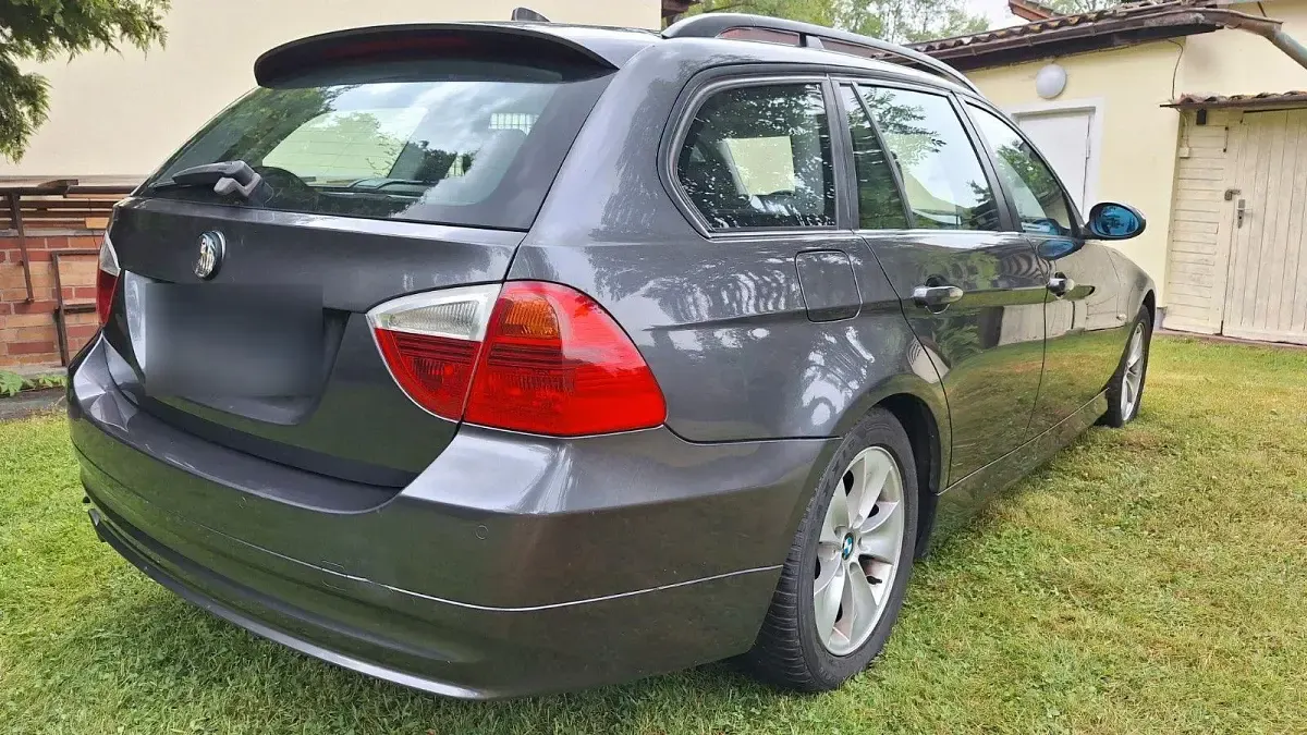 Gebraucht BMW 320 170 PS (125 kW) 2007 Grau Kombi