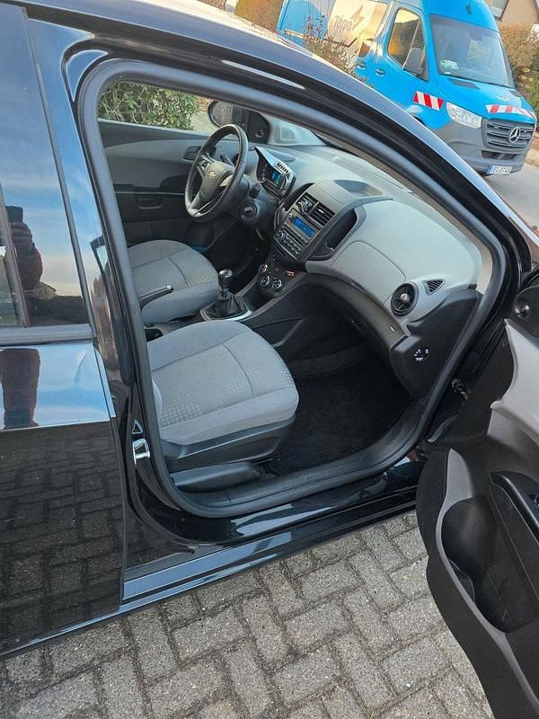 Gebraucht Chevrolet Aveo LS 69 PS (50 kW) 2012 Schwarz Kleinwagen