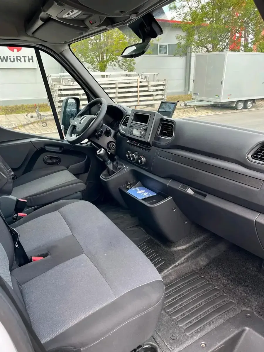 Gebraucht Renault Master 163 PS (119 kW) 2022 Weiß Van / Kleinbus