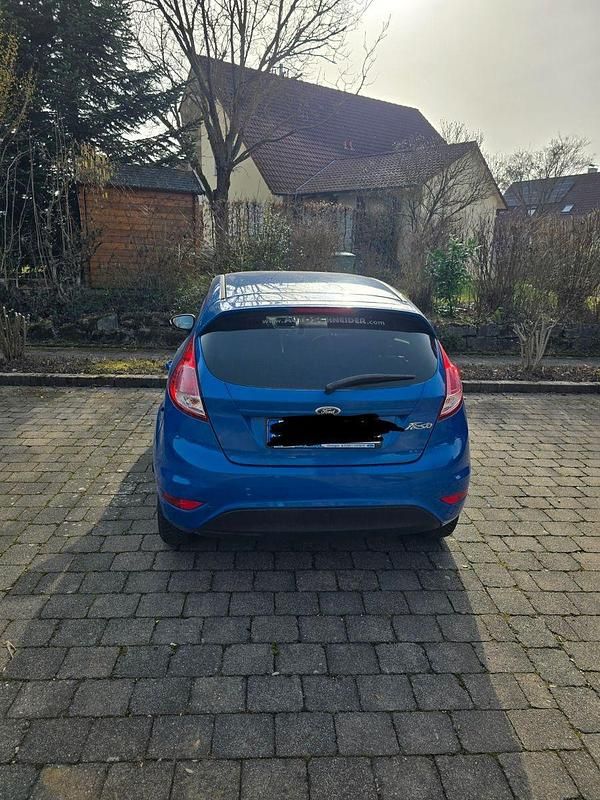 Gebraucht Ford Fiesta SYNC Edition 82 PS (60 kW) 2013 Blau Kleinwagen