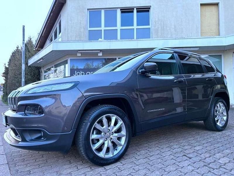 Gebraucht Jeep Cherokee Limited 140 PS (102 kW) 2015 Grau SUV
