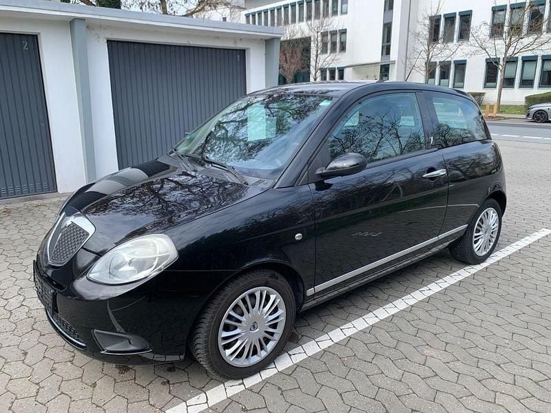 Gebraucht Lancia Ypsilon 77 PS (56 kW) 2007 Schwarz Kleinwagen