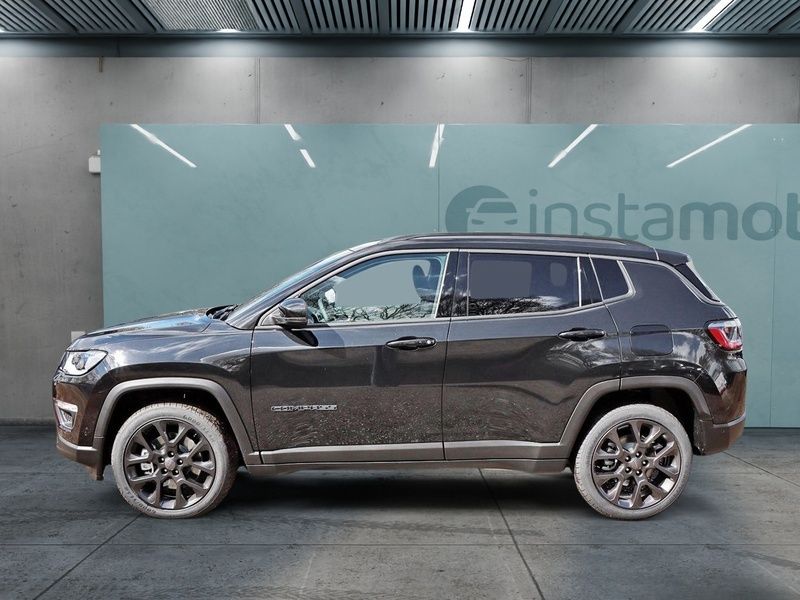 Verkauft Jeep Compass CompassS Hybrid ., gebraucht 2021, 10 km in München