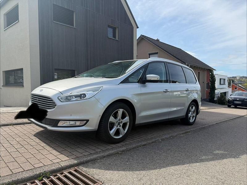Gebraucht Ford Galaxy Titanium 179 PS (131 kW) 2017 Silber Van / Kleinbus