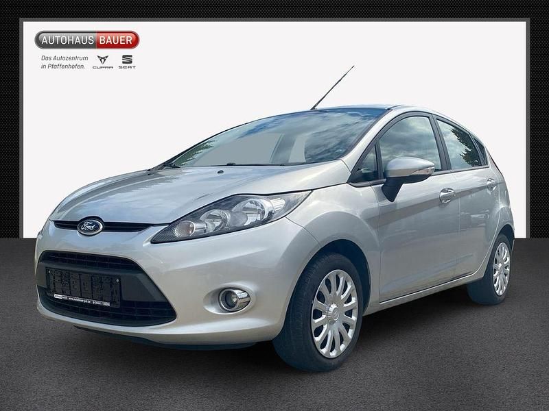 Polarsilber Gebraucht 2011 Ford Fiesta Trend Kleinwagen | 4.990 € (Fairer Preis) - Bild 1/4