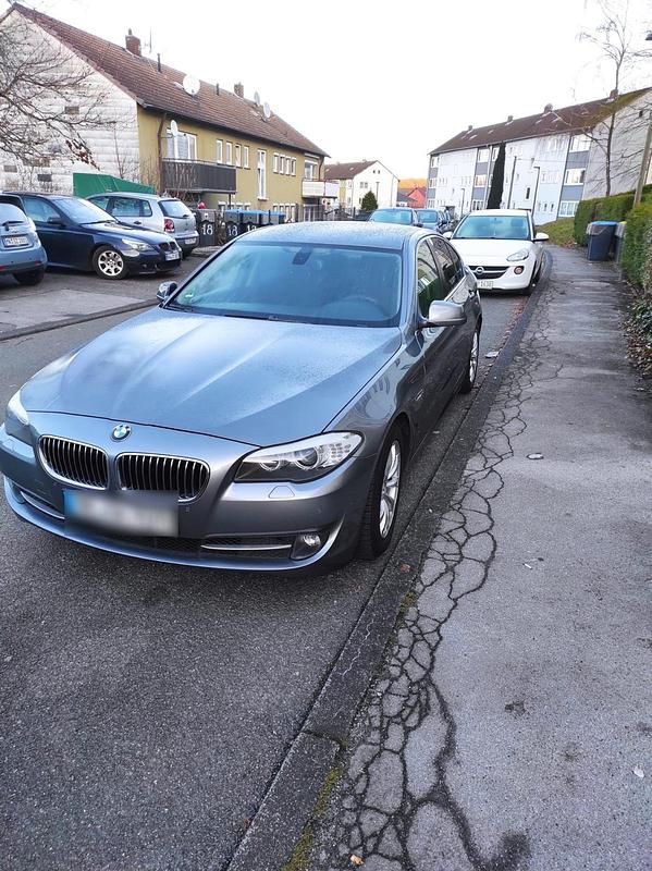 Gebraucht BMW 525 204 PS (150 kW) 2010 Grau Limousine