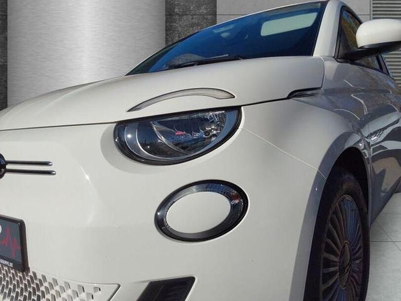 Gebraucht Fiat 500e 86 kW (118 PS) 2023 Weiß Kleinwagen