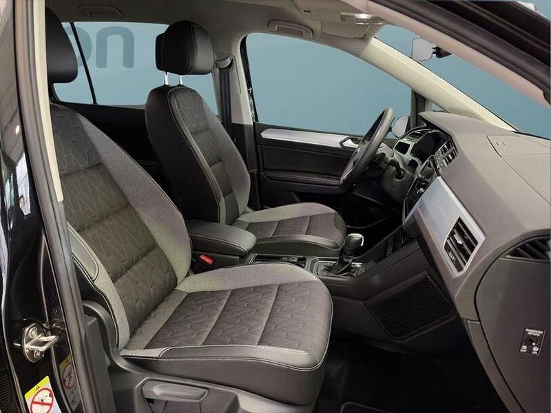 Gebraucht VW Touran 150 PS (110 kW) 2025 Schwarz Van / Kleinbus