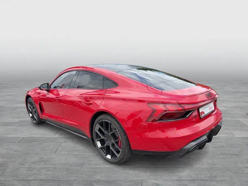Second-hand Audi e-tron GT quattro Performance 620 kW (843 CP) 2024 Roșu Berlinǎ