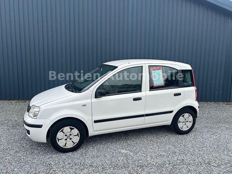 Weiß Gebraucht 2009 Fiat Panda Active Kleinwagen | 3.890 € (Teuer) - Bild 1/4