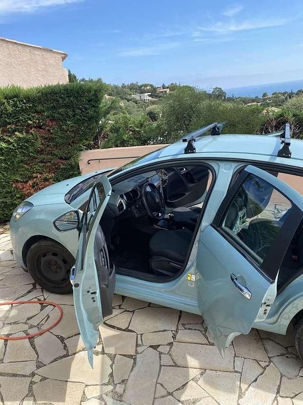 Gebraucht Citroën C3 SELECTION 82 PS (60 kW) 2016 Blau Kleinwagen