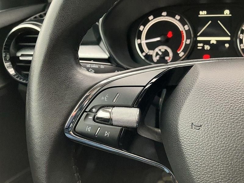 Gebraucht Skoda Fabia Tour 95 PS (69 kW) 2022 Weiß Limousine