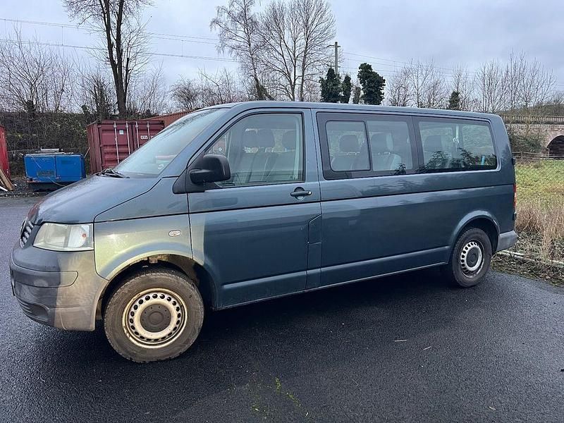 Gebraucht VW Transporter 131 PS (96 kW) 2009 Grau Van