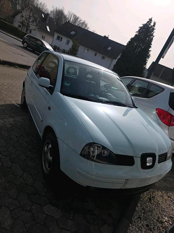 Second-hand Seat Arosa 2002 Albastru Hatchback