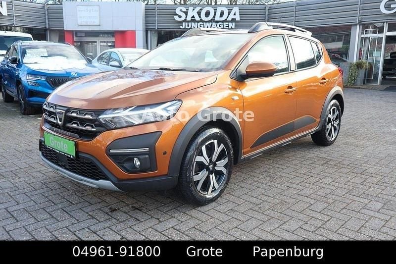 Gebraucht Dacia Sandero Stepway 91 PS (66 kW) 2022 Orange SUV