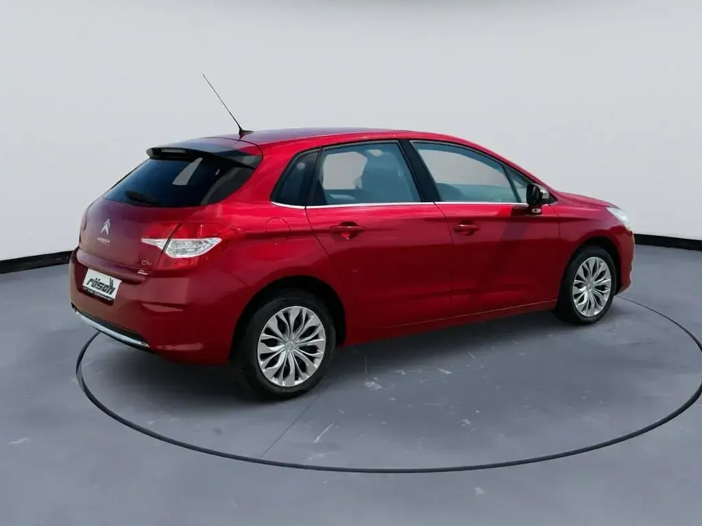 Gebraucht Citroën C4 SELECTION 95 PS (69 kW) 2013 Rot Limousine