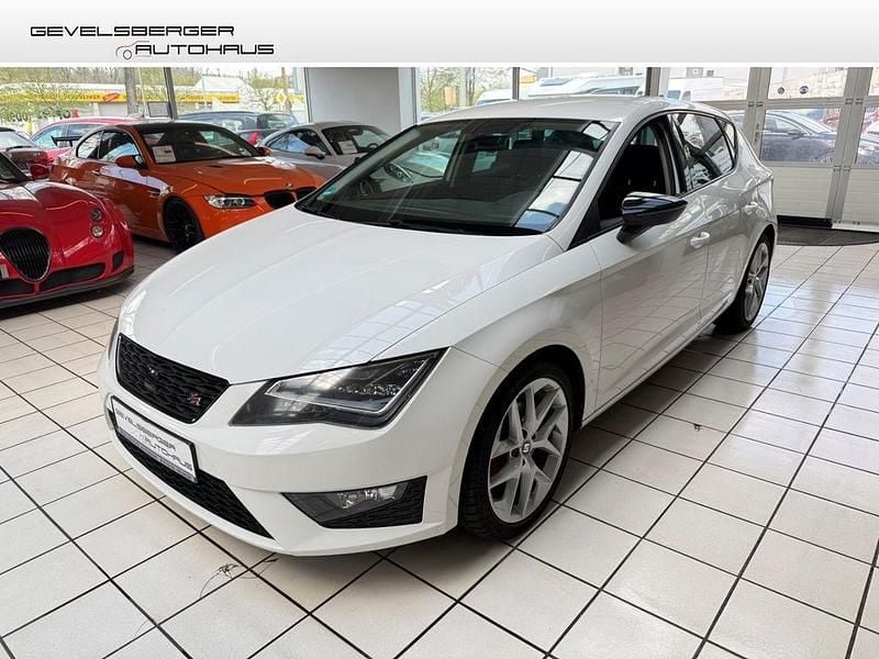Gebraucht Seat Leon FR 150 PS (110 kW) 2015 Weiss Limousine
