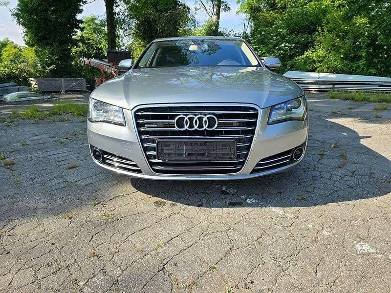 Gebraucht Audi A8 Ambiente 351 PS (258 kW) 2011 Silber Limousine