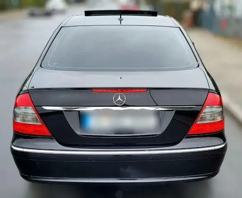 Gebraucht Mercedes E350 272 PS (200 kW) 2006 Schwarz Limousine
