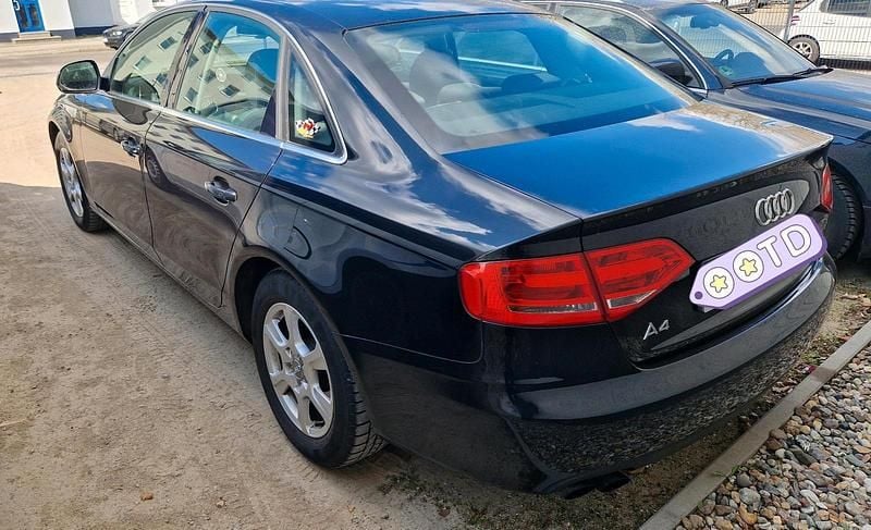 Second-hand Audi A4 170 CP (125 kW) 2009 Negru Berlinǎ