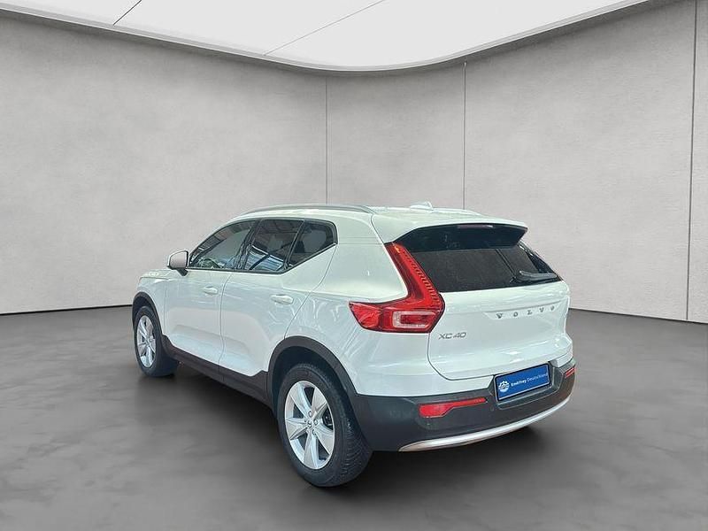 Gebraucht Volvo XC40 Core 163 PS (119 kW) 2024 Crystal white SUV