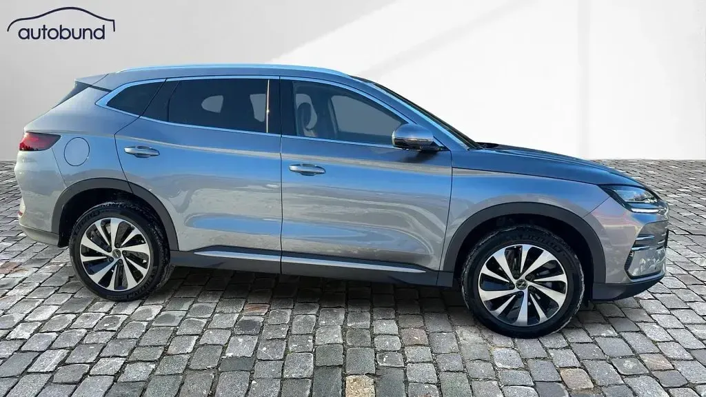 Nouvelle BYD Seal U Boost 218 ch (160 kW) 2025 Gris SUV