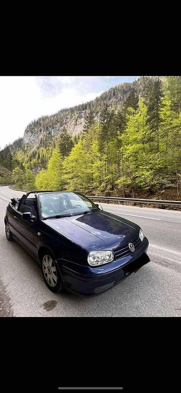 Blau Gebraucht 2002 VW Golf Cabriolet Cabrio | 2.200 € (Fairer Preis) - Bild 1/4