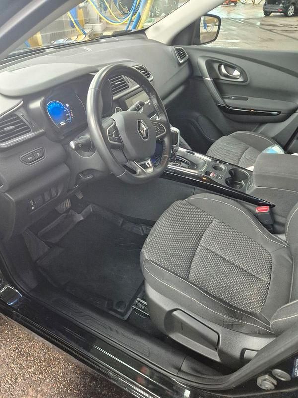 Gebraucht Renault Kadjar Techno 116 PS (85 kW) 2022 Grau SUV