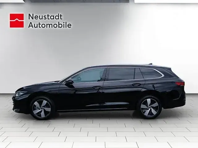 Gebraucht VW Passat Business 150 PS (110 kW) 2026 Schwarz Kombi