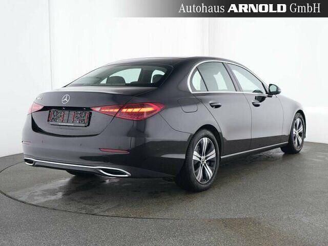Gebraucht Mercedes C300 Avantgarde 265 PS (194 kW) 2025 Obsidianschwarz Limousine