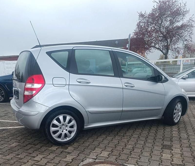 Gebraucht Mercedes A200 Elegance 140 PS (102 kW) 2005 Silber Van / Kleinbus
