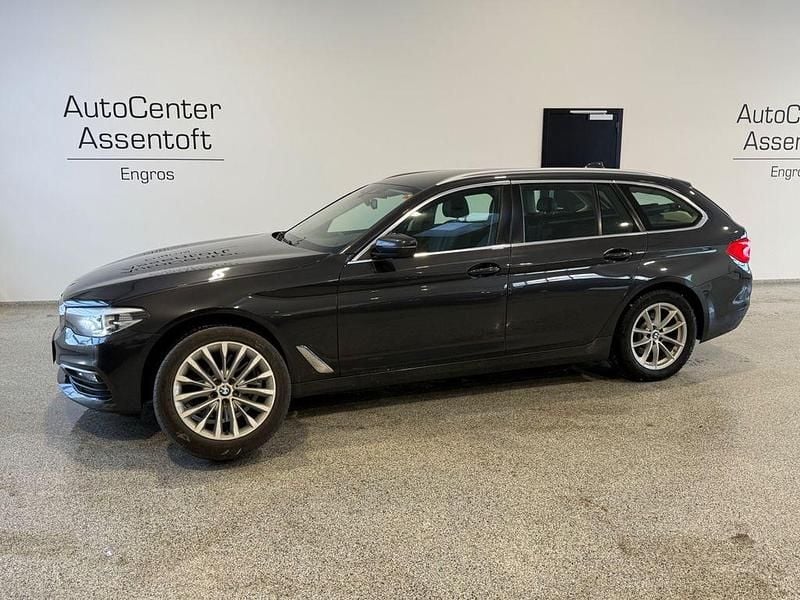 Grau Gebraucht 2018 BMW 520 Sport Line Kombi | 13.000 € (Superpreis) - Bild 1/3