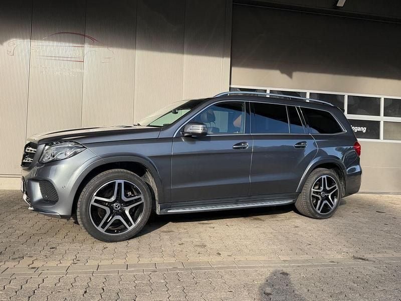 Gebraucht Mercedes GLS500 455 PS (334 kW) 2017 Grau SUV