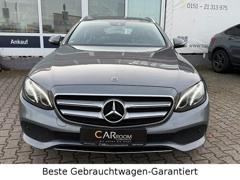 Gebraucht Mercedes E220 194 PS (142 kW) 2017 Grau Kombi