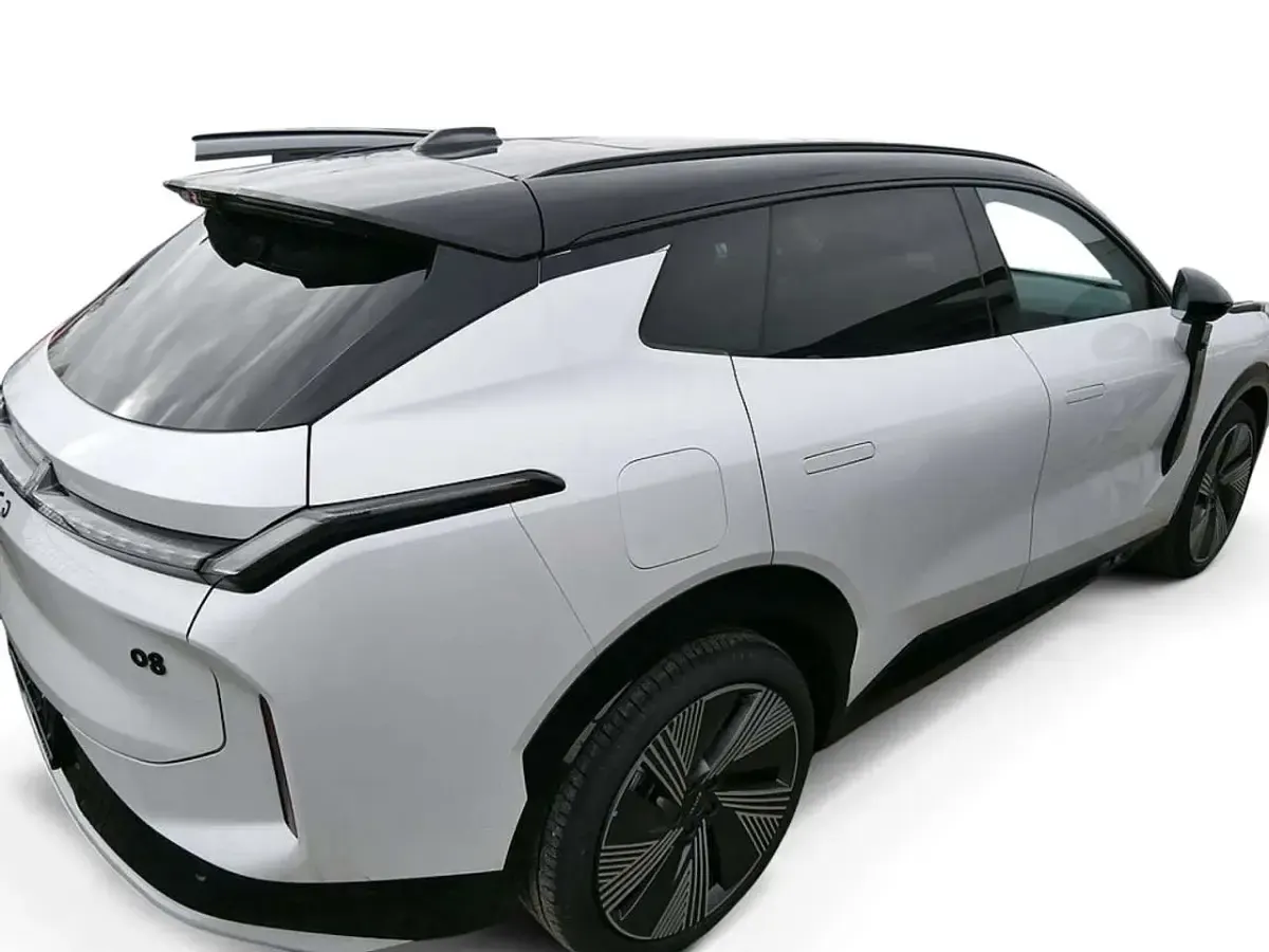 Neu Lynk & Co 08 349 PS (256 kW) 2026 Weiß SUV