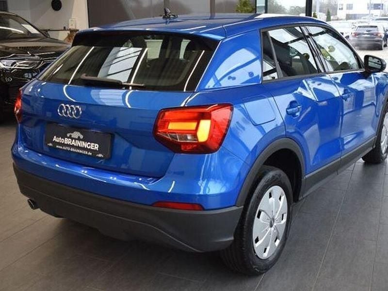 Gebraucht Audi Q2 Ambiente 116 PS (85 kW) 2020 Blau SUV