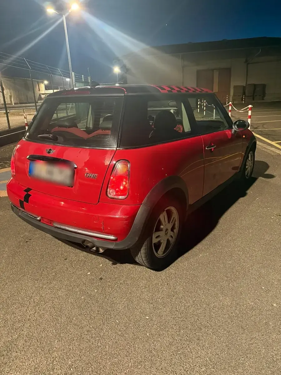 Usata Mini ONE 90 CV (66 kW) 2003 Rosso Utilitaria