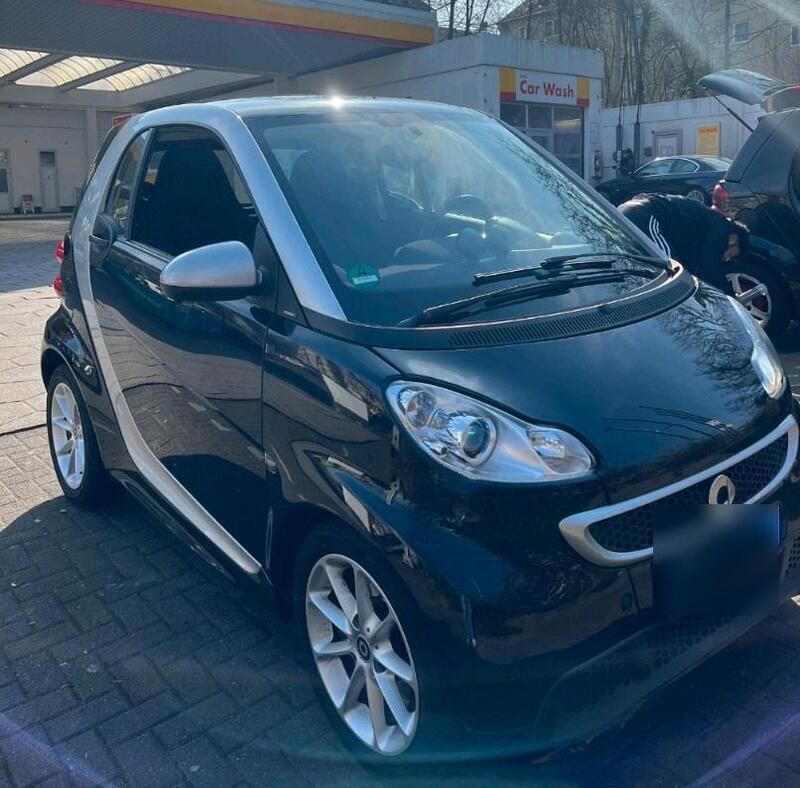 Schwarz Gebraucht 2014 Smart ForTwo Coupé Brabus Kleinwagen | 4.800 € (Guter Preis) - Bild 1/4
