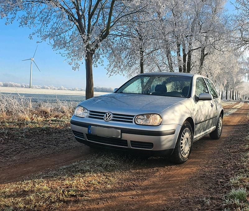 Gebraucht VW Golf IV 105 PS (77 kW) 2002 Silber Limousine