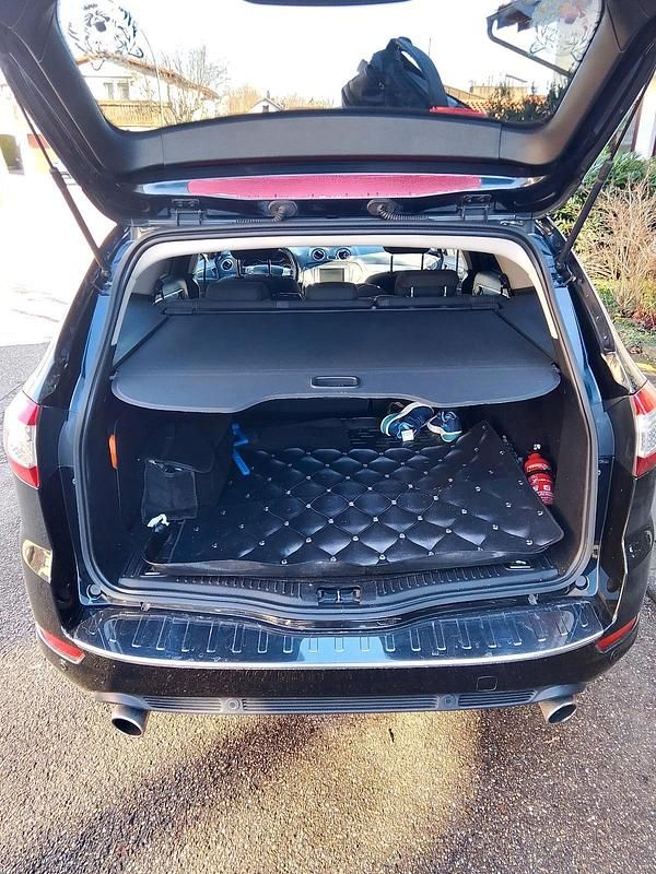 Gebraucht Ford Mondeo Titanium 203 PS (149 kW) 2011 Schwarz Kombi