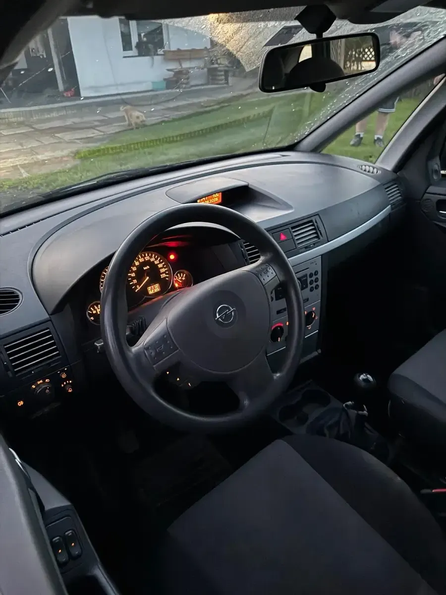 Gebraucht Opel Meriva 105 PS (77 kW) 2005 Silber Van / Kleinbus