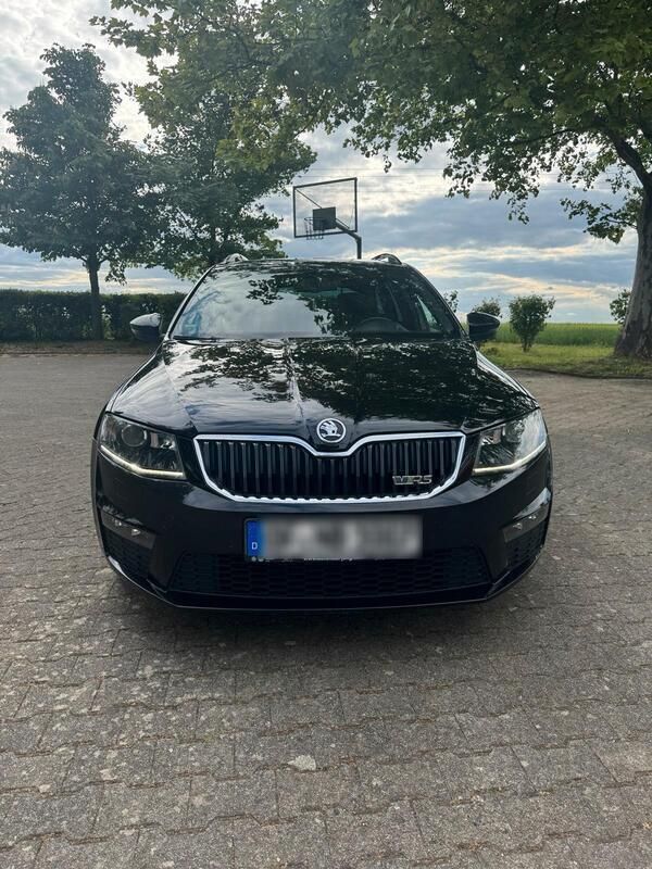 Schwarz Gebraucht 2014 Skoda Octavia RS Limousine | 10.500 € (Superpreis) - Bild 1/4