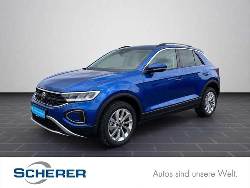 Ravennablau metallic (metallic) Gebraucht 2025 VW T-Roc Life SUV | 28.900 € (Superpreis) - Bild 1/4