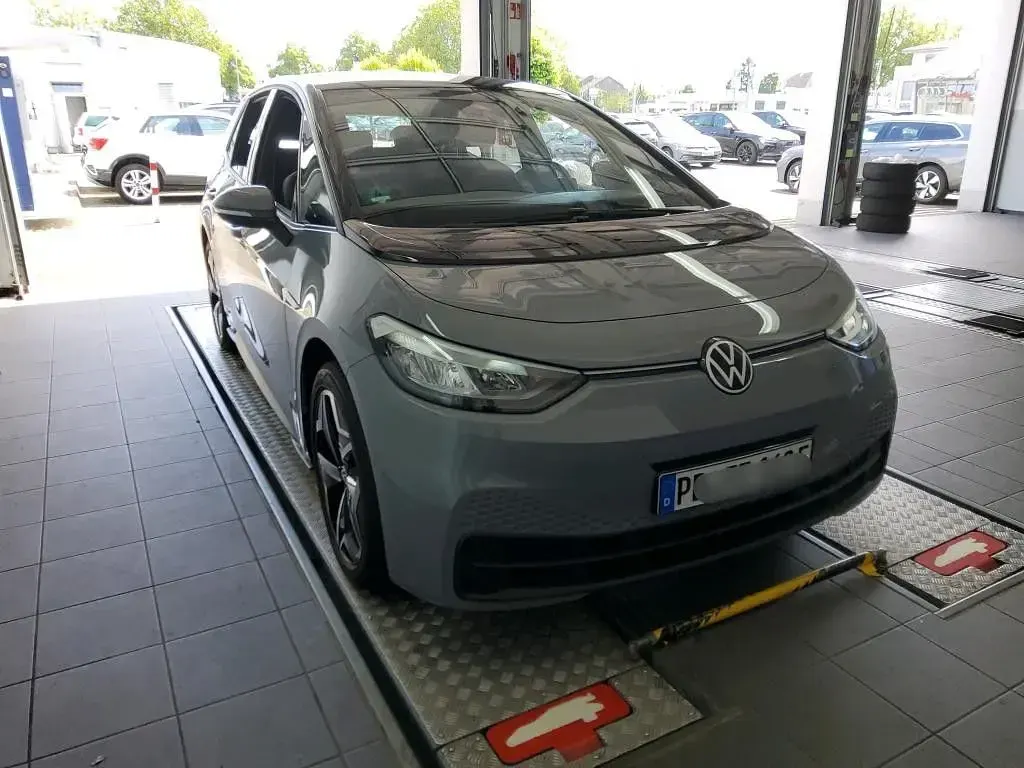 Gebraucht VW ID.3 Pro 106 kW (145 PS) 2022 Grau Kleinwagen
