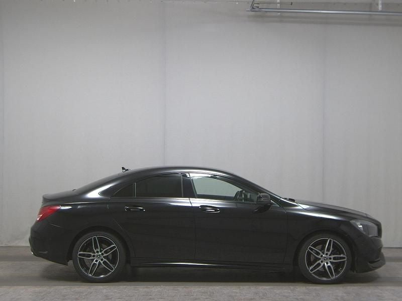 Schwarz Gebraucht 2018 Mercedes CLA220 AMG line Limousine | 16.980 € (Superpreis) - Bild 1/4