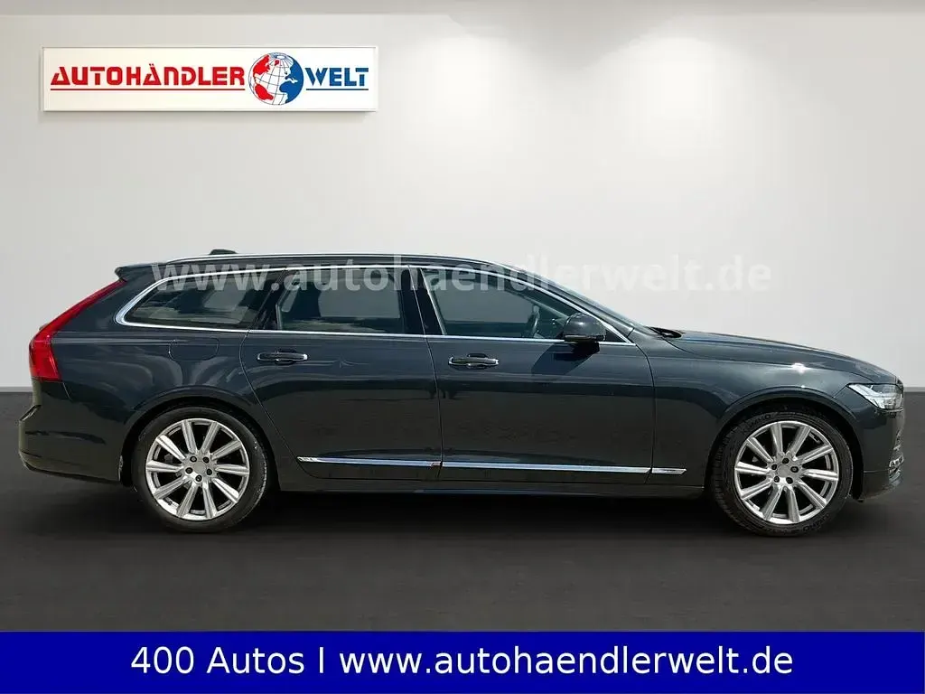 Gebraucht Volvo V90 Momentum 190 PS (139 kW) 2019 Grau Kombi
