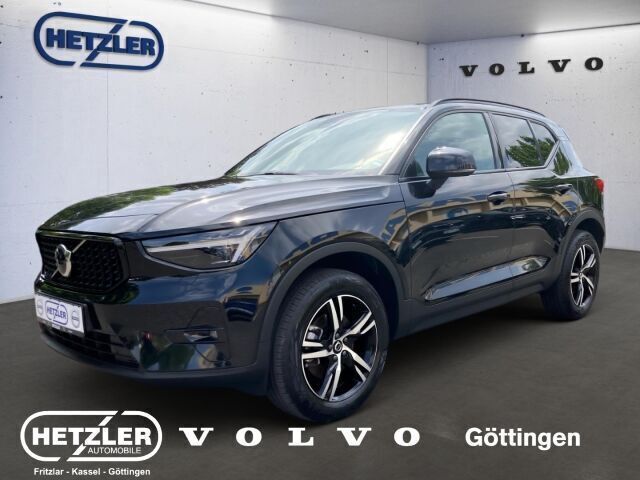 Onyx black / metallic Gebraucht 2024 Volvo XC40 Plus SUV | 41.450 € (Fairer Preis) - Bild 1/4