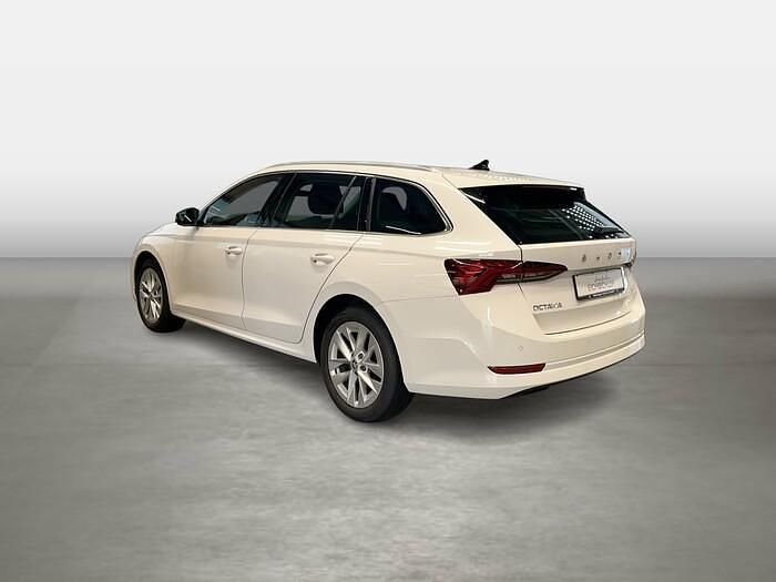 Gebraucht Skoda Octavia Style 116 PS (85 kW) 2023 Candy weiss Kombi