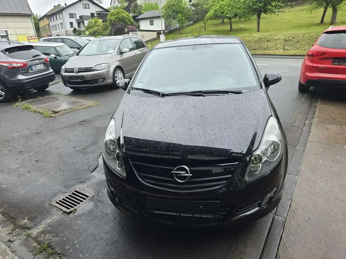 Gebraucht Opel Corsa Edition 87 PS (63 kW) 2010 Schwarz Kleinwagen